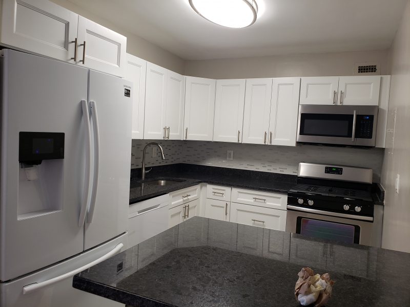 Ready to move in July 1st. Next to NIH,  5 min walk to Bethesda downtown,  redline metro, Harris teeter, and Safeway.