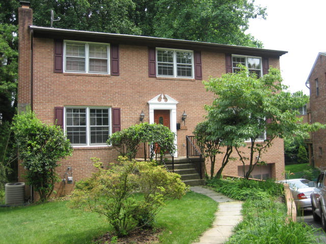 Walk to NIH- Co-Ed Group House-Furnished–One Room available- NOW