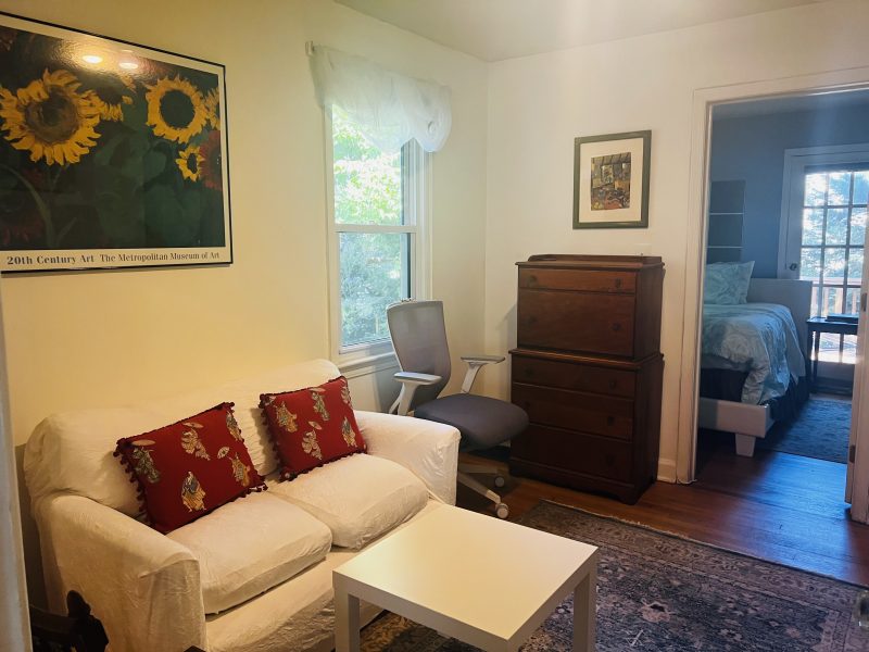 Studio for Rent in a house Across NIH and Navy Hospital – Medical Center Metro Station