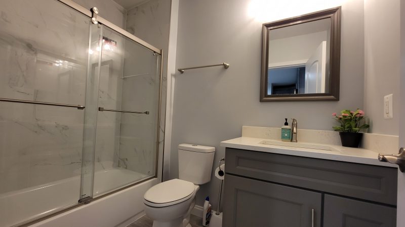 Brand New Studio, Bethesda, furnished private bath, washer/dryer