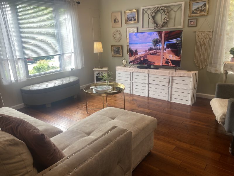 Furnished 3 Bedroom/1 Bathroom Townhouse under 10 min from NIH/Walter Reed (entire home for rent!)