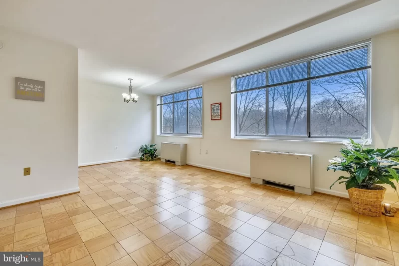 Studio apartment close to Grosvenor Metro Station with all utility included