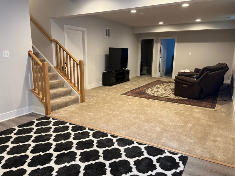 2 Bedroom Basement with Full Bathroom and Kitchen