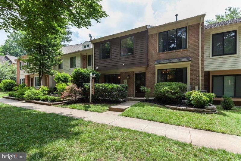 3 Bedroom Townhouse in Potomac near NSWC Carderrock, 15 minutes from NIH and Walter Reed