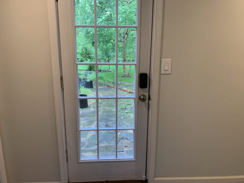 Spacious garden level apartment w/ private entrance – utilities are included – 15 min to NIH WRNMMC