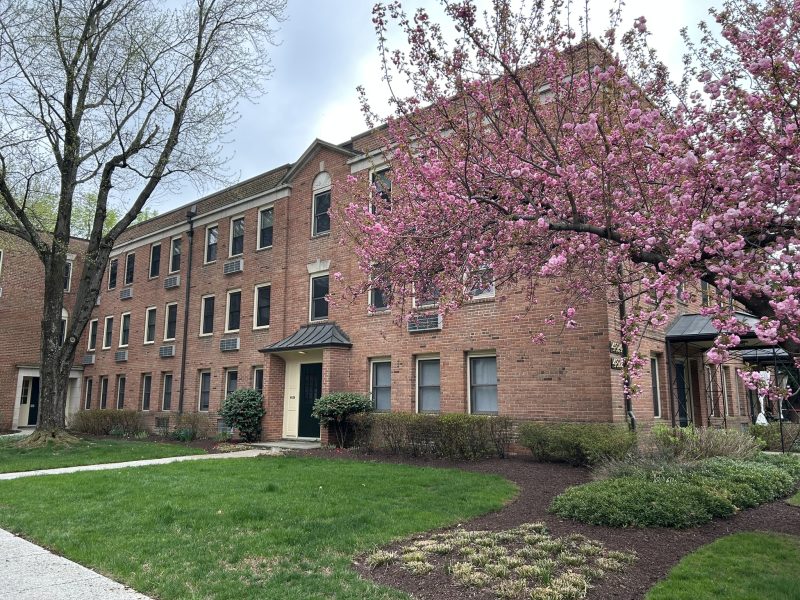 Beautiful 2B/1B Available NOW steps to Downtown Bethesda!