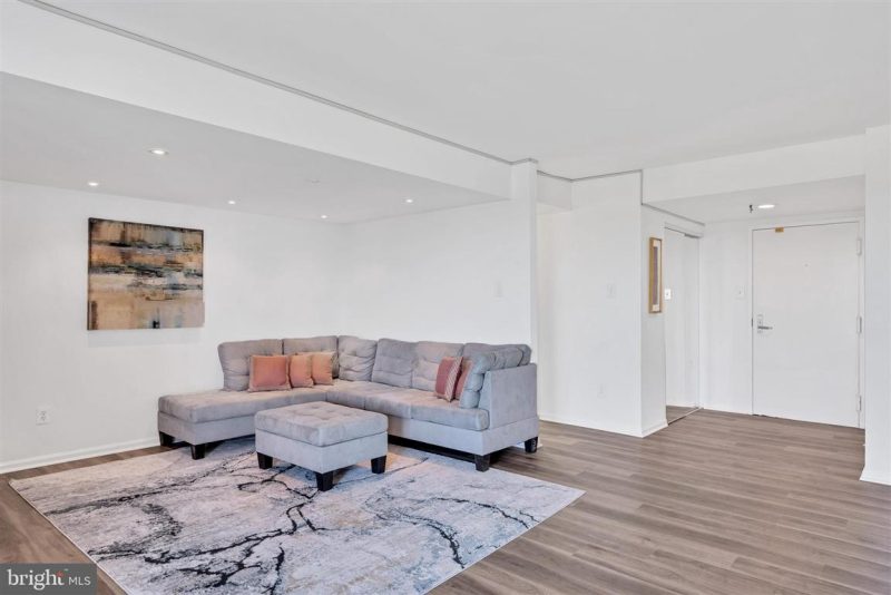 Stunning 2 Bedroom 14th Fl Apartment – Bethesda