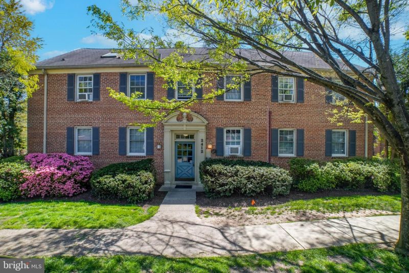 1 bedroom 1 bath condo in Rock Creek Village