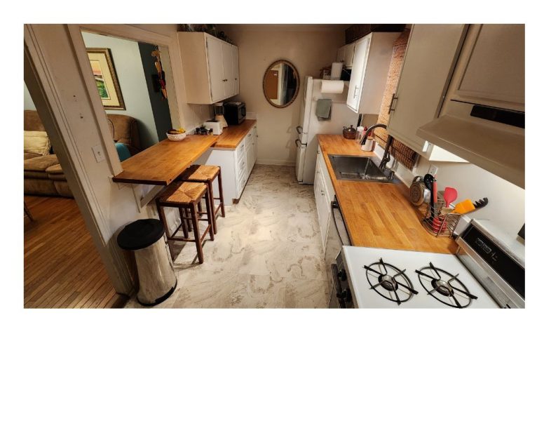 Big rooms for lease in killer Kensington, Md location. INCLUDED: Off-street parking, WiFi & Housekeeping monthly for common areas.